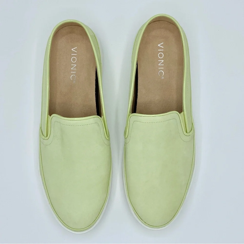 VIONIC Pale Lime Effortless Nubuck Slip-On Sneaker Size 10